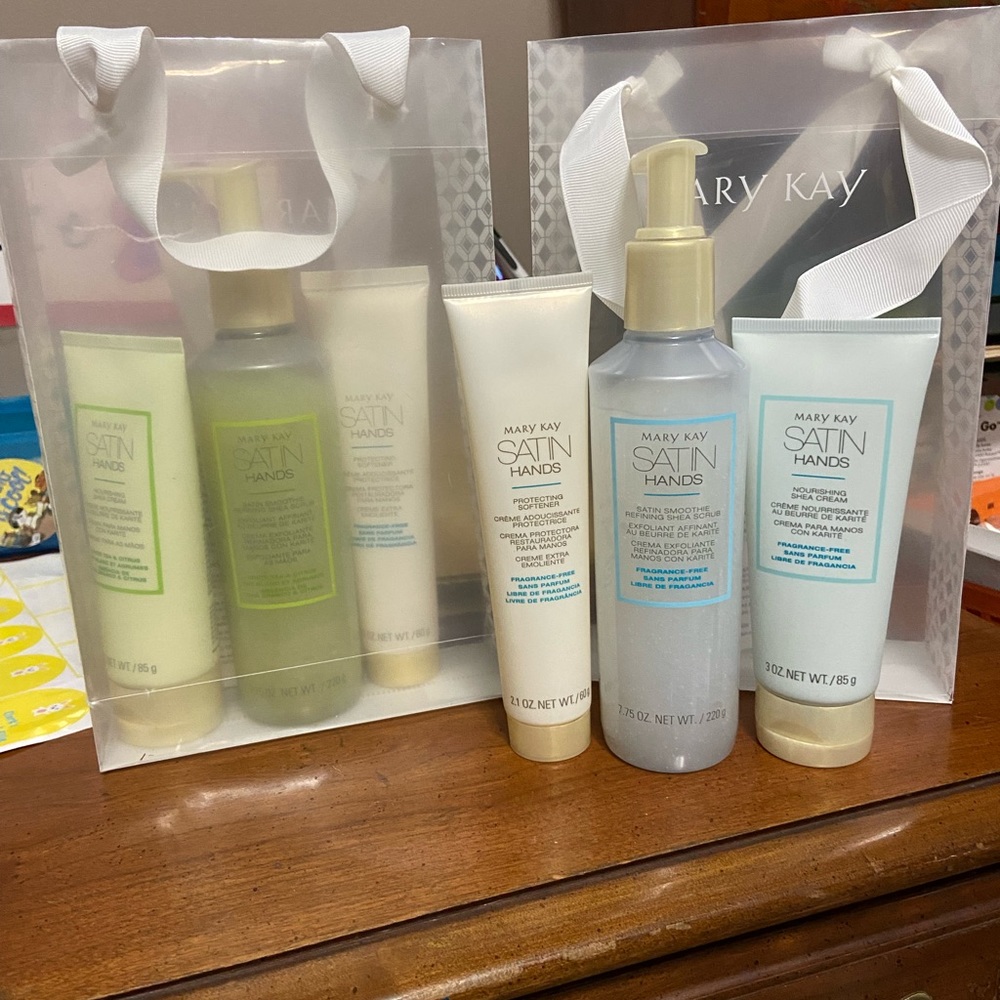 Satin Hands Set